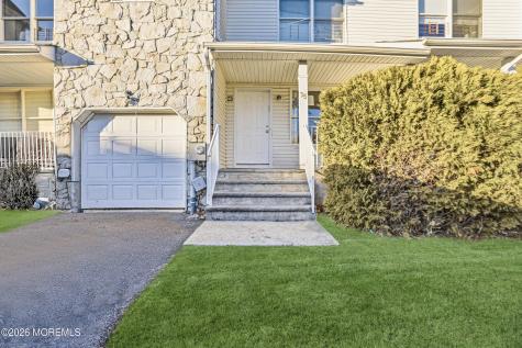 35 N Crest Place Lakewood NJ 08701