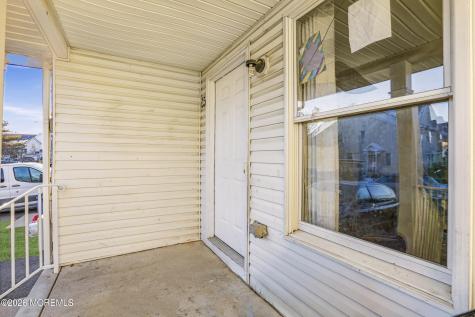 35 N Crest Place Lakewood NJ 08701