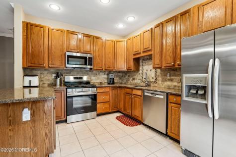 77 Deepwater Circle Manalapan NJ 07726
