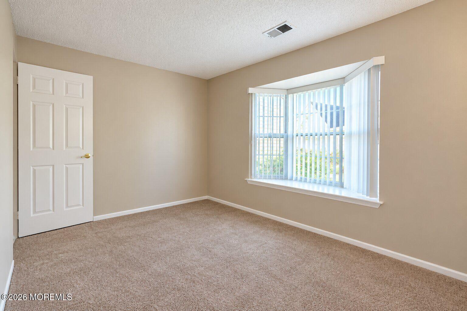 121 Farnworth Close Freehold NJ 07728