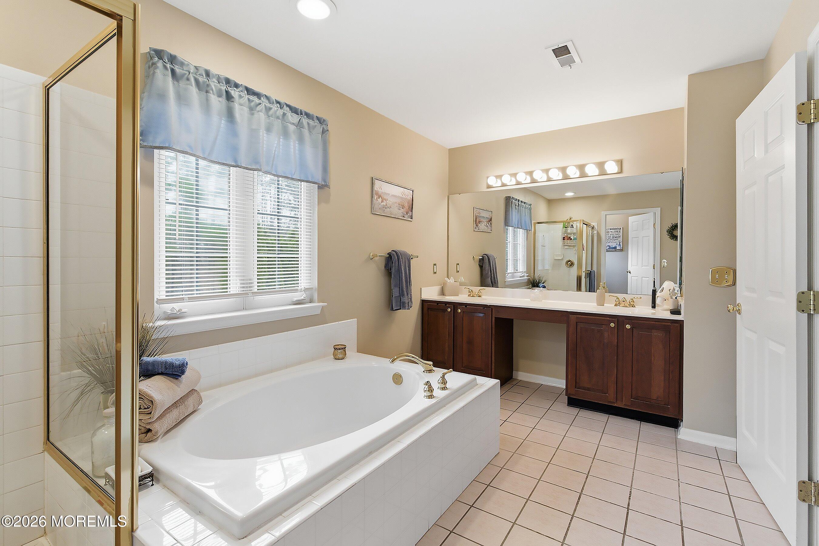 27 Penn Place Forked River NJ 08731