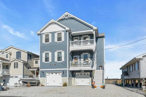 385 Kingfisher Road Tuckerton NJ 08087