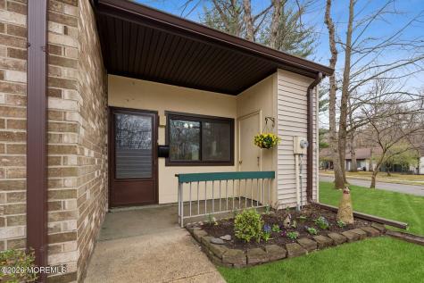 102 Arrowood Road Manalapan NJ 07726