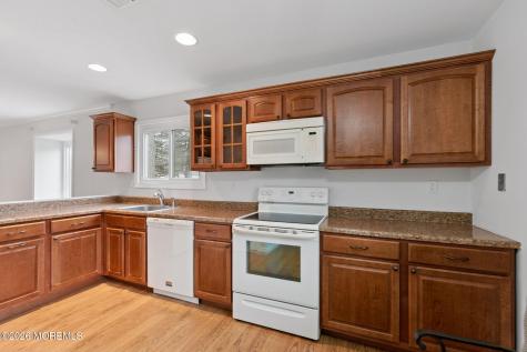 102 Arrowood Road Manalapan NJ 07726
