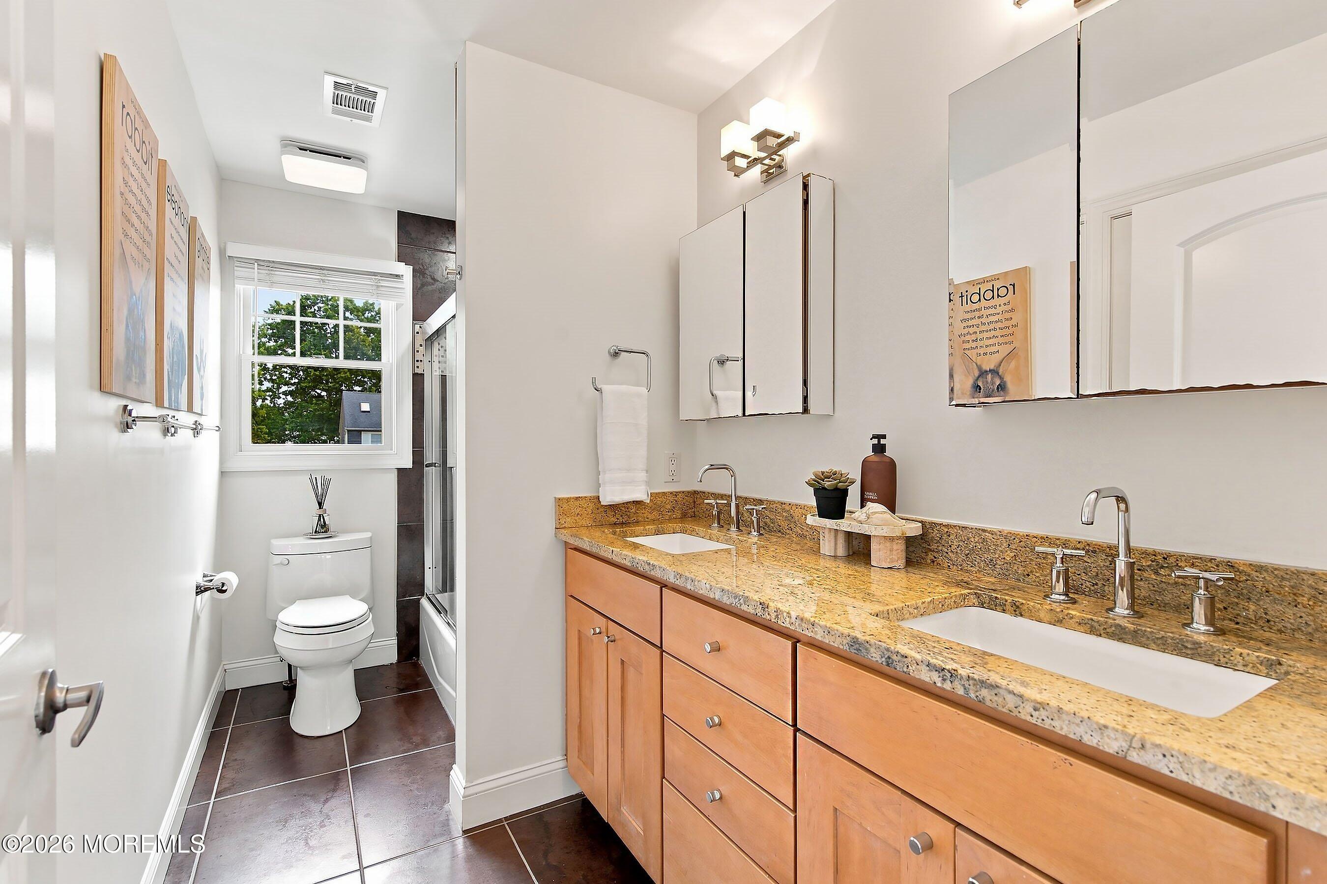 522 Lincoln Place Bayville NJ 08721