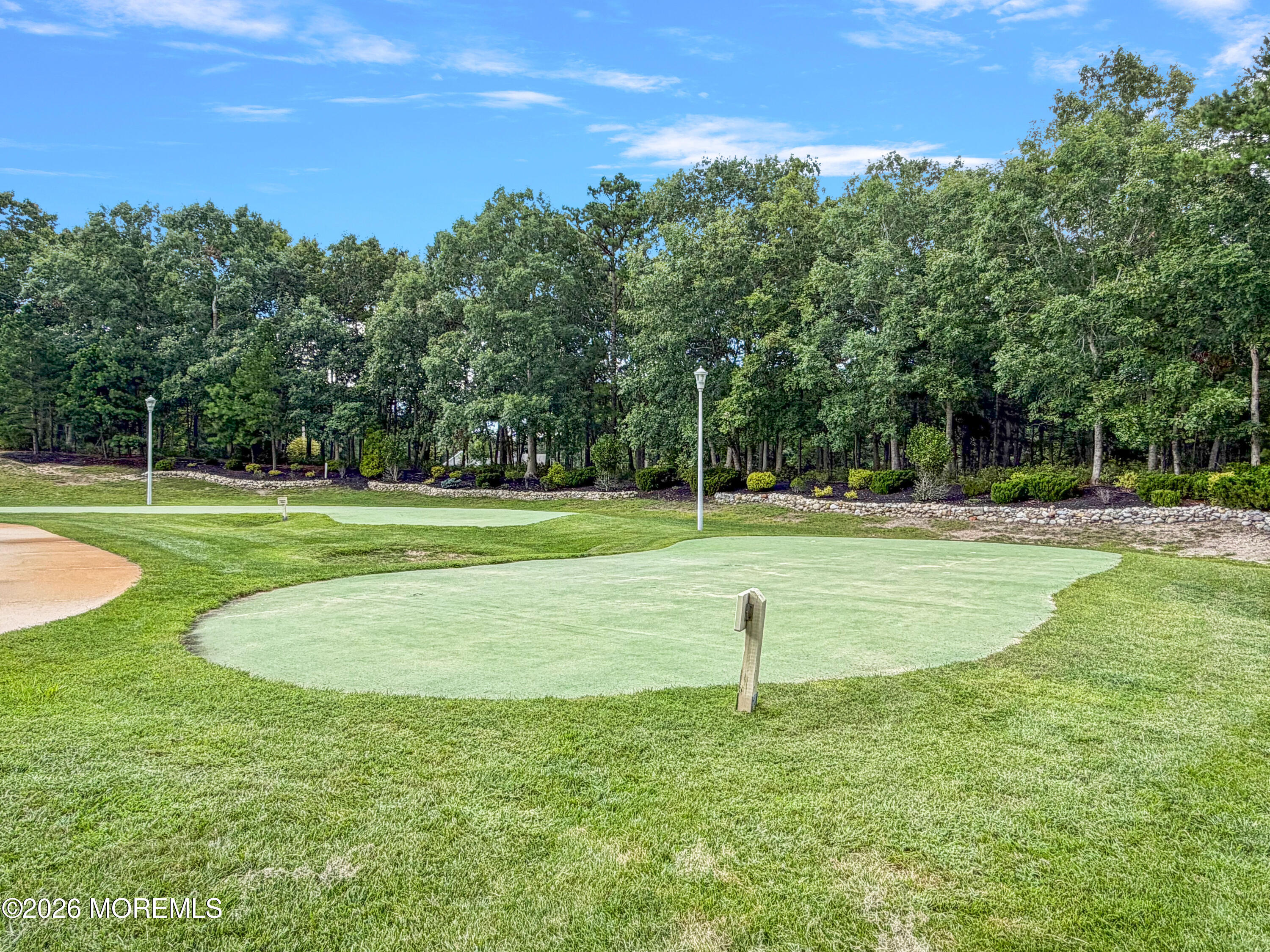 2 Warwick Court Barnegat NJ 08005