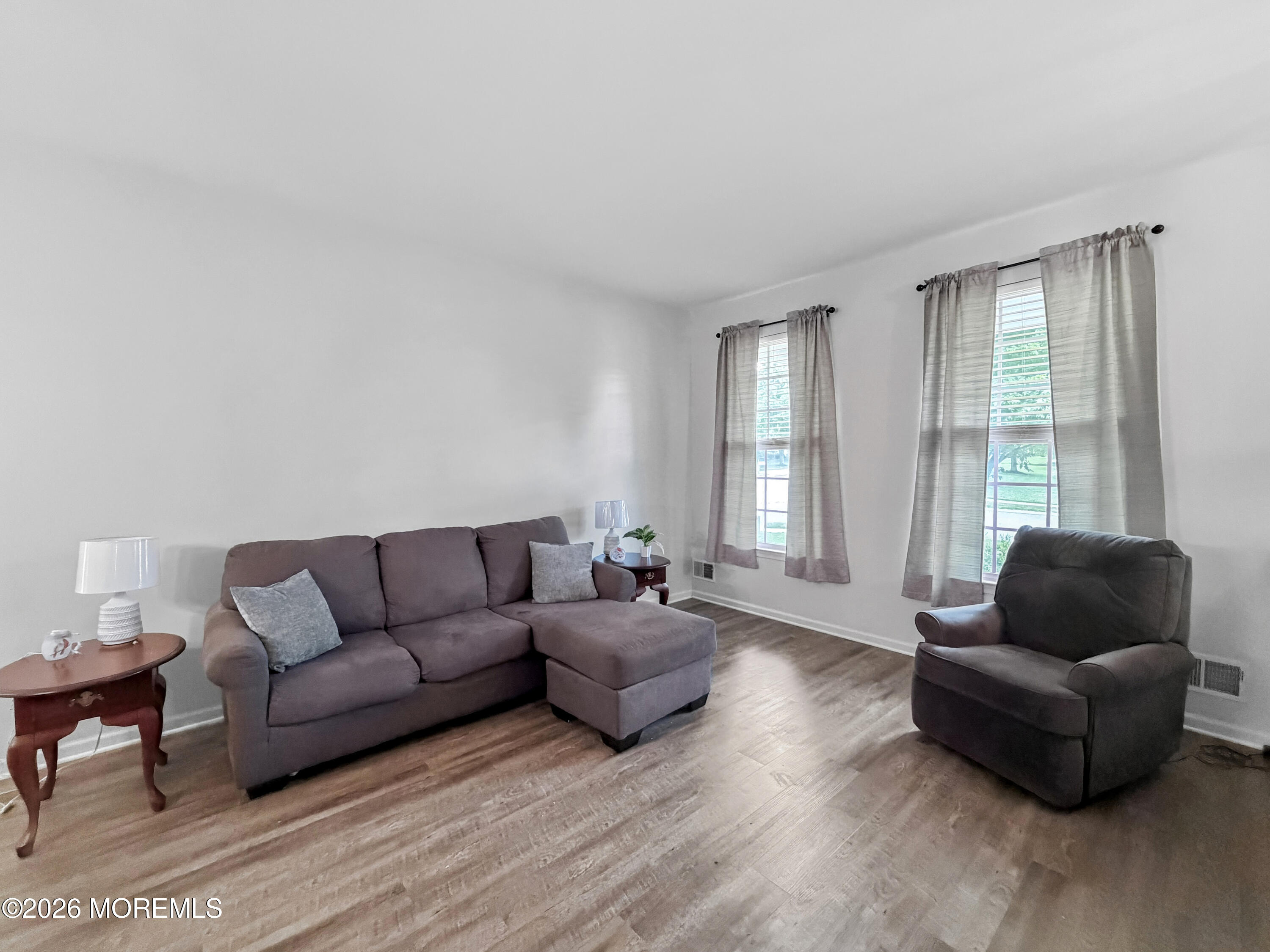 2 Warwick Court Barnegat NJ 08005