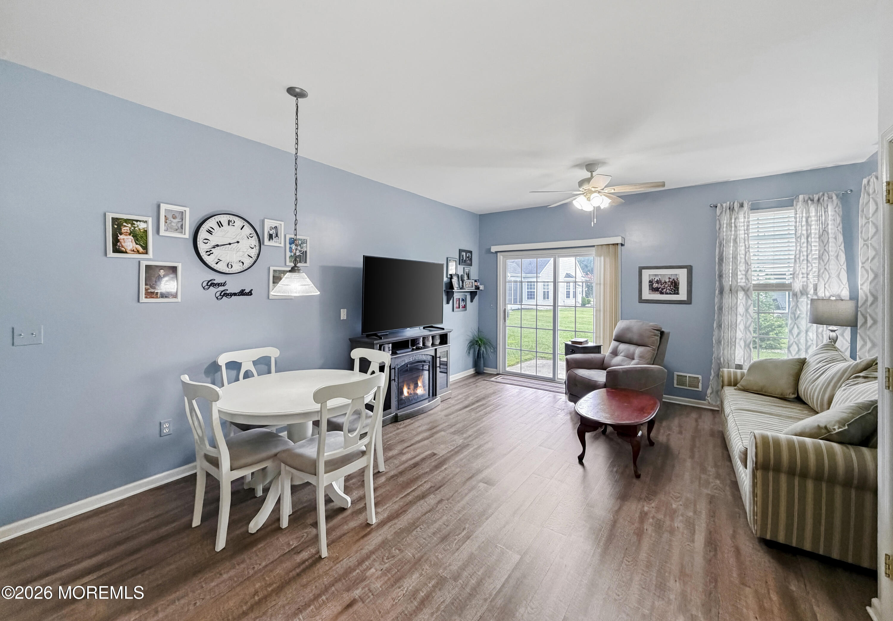 2 Warwick Court Barnegat NJ 08005