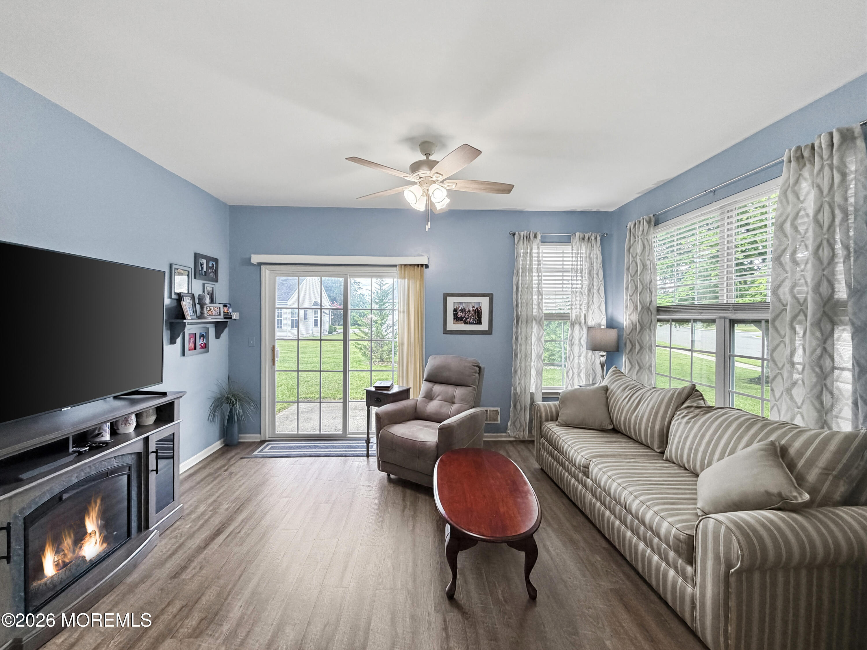2 Warwick Court Barnegat NJ 08005