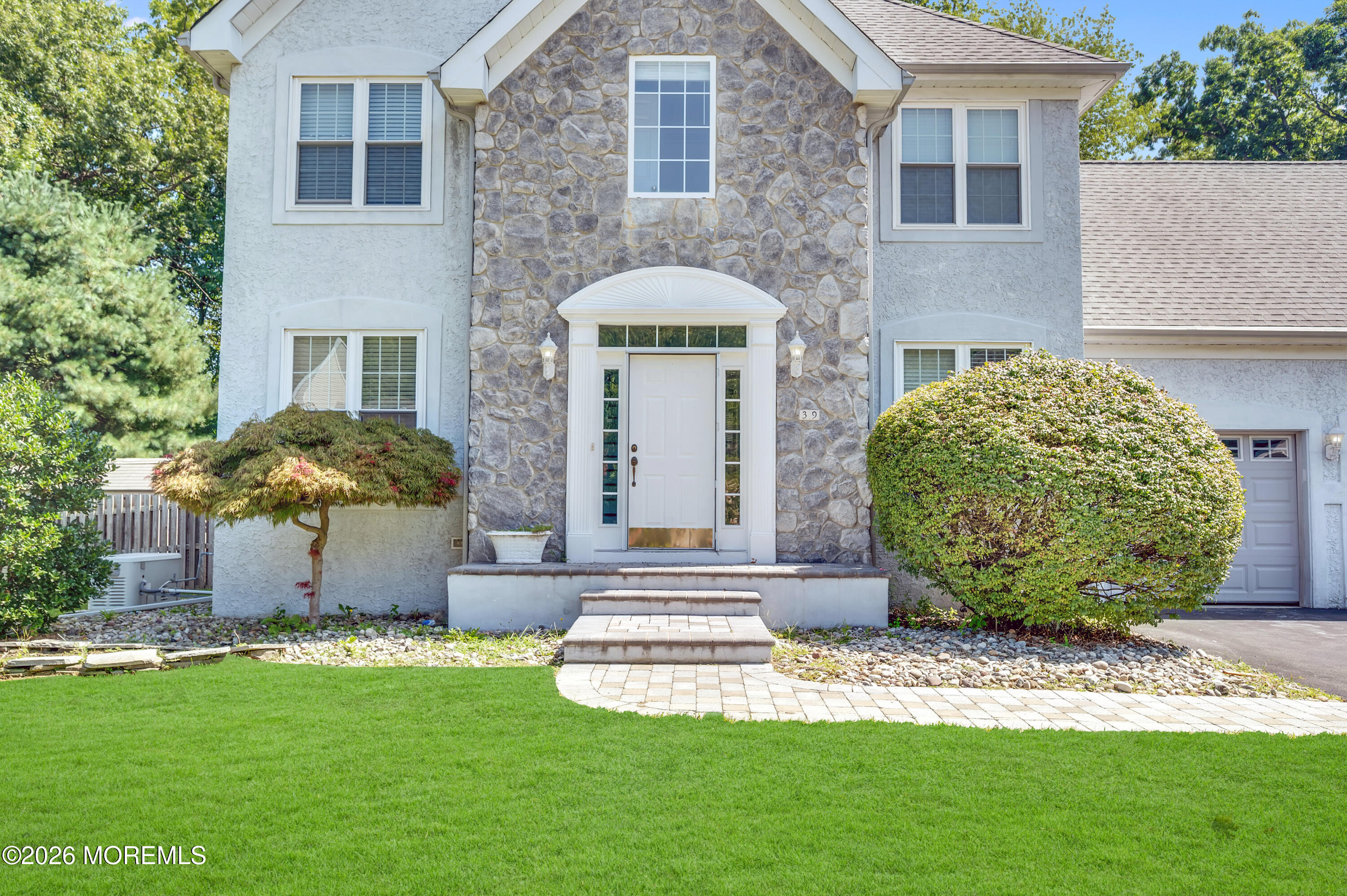 39 Danella Way Howell NJ 07731