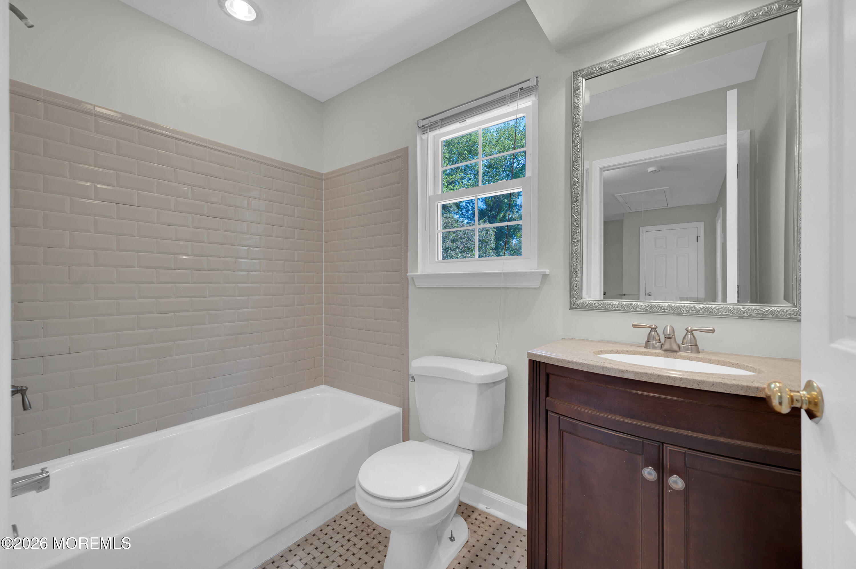 39 Danella Way Howell NJ 07731