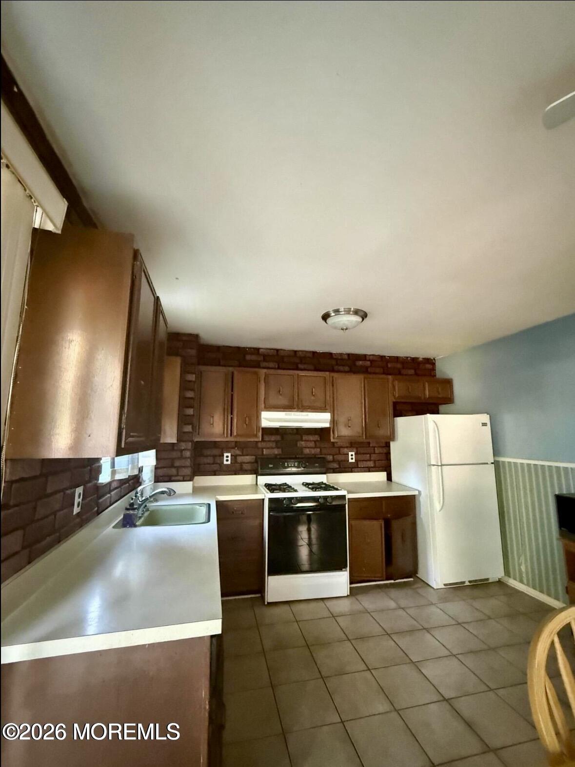 816 Oak Street Lakehurst NJ 08733