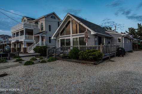 108 Shore Road Surf City NJ 08008