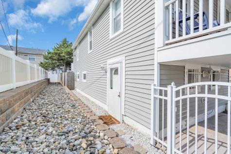 127 Hamilton Avenue Seaside Heights NJ 08751