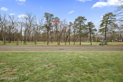 127 Amberly Drive Manalapan NJ 07726