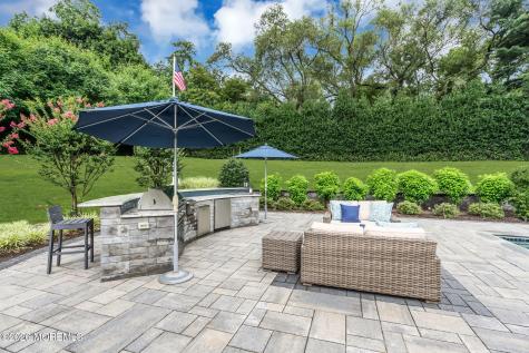 586 Ridge Road Fair Haven NJ 07704