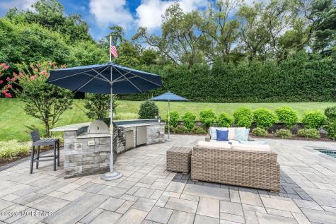 586 Ridge Road Fair Haven NJ 07704