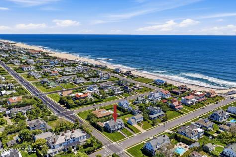 25 Cedar Avenue Allenhurst NJ 07711
