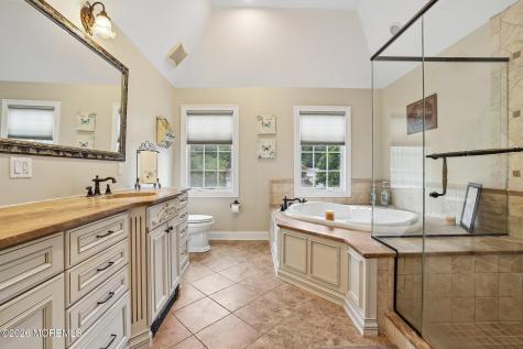 10 Arcadia Road Woodcliff Lake NJ 07677