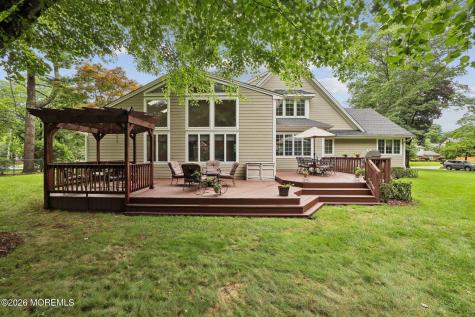 10 Arcadia Road Woodcliff Lake NJ 07677