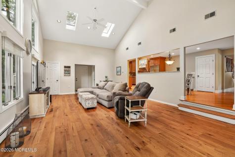 10 Arcadia Road Woodcliff Lake NJ 07677