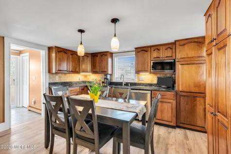 10 Lasatta Avenue Englishtown NJ 07726