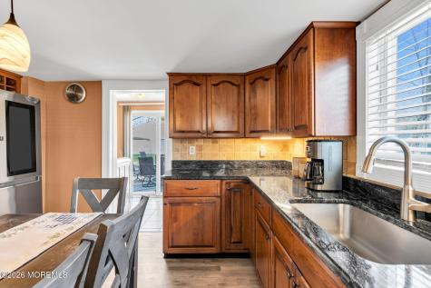 10 Lasatta Avenue Englishtown NJ 07726