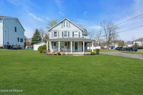 10 Lasatta Avenue Englishtown NJ 07726