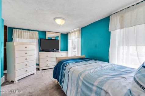 10 Lasatta Avenue Englishtown NJ 07726