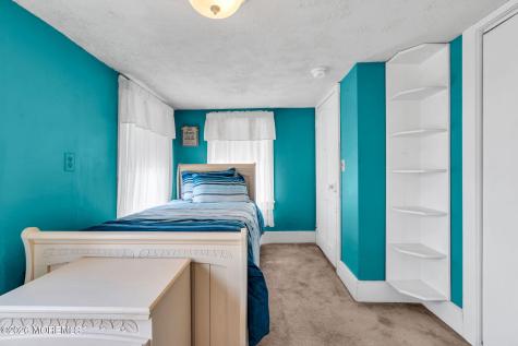 10 Lasatta Avenue Englishtown NJ 07726