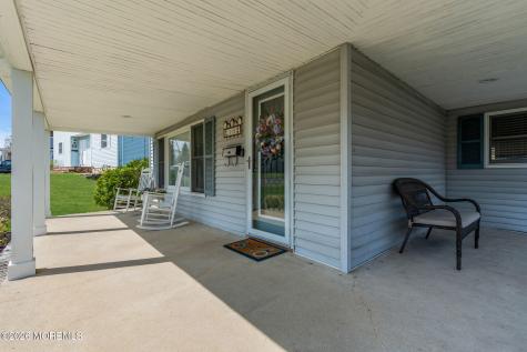 10 Lasatta Avenue Englishtown NJ 07726