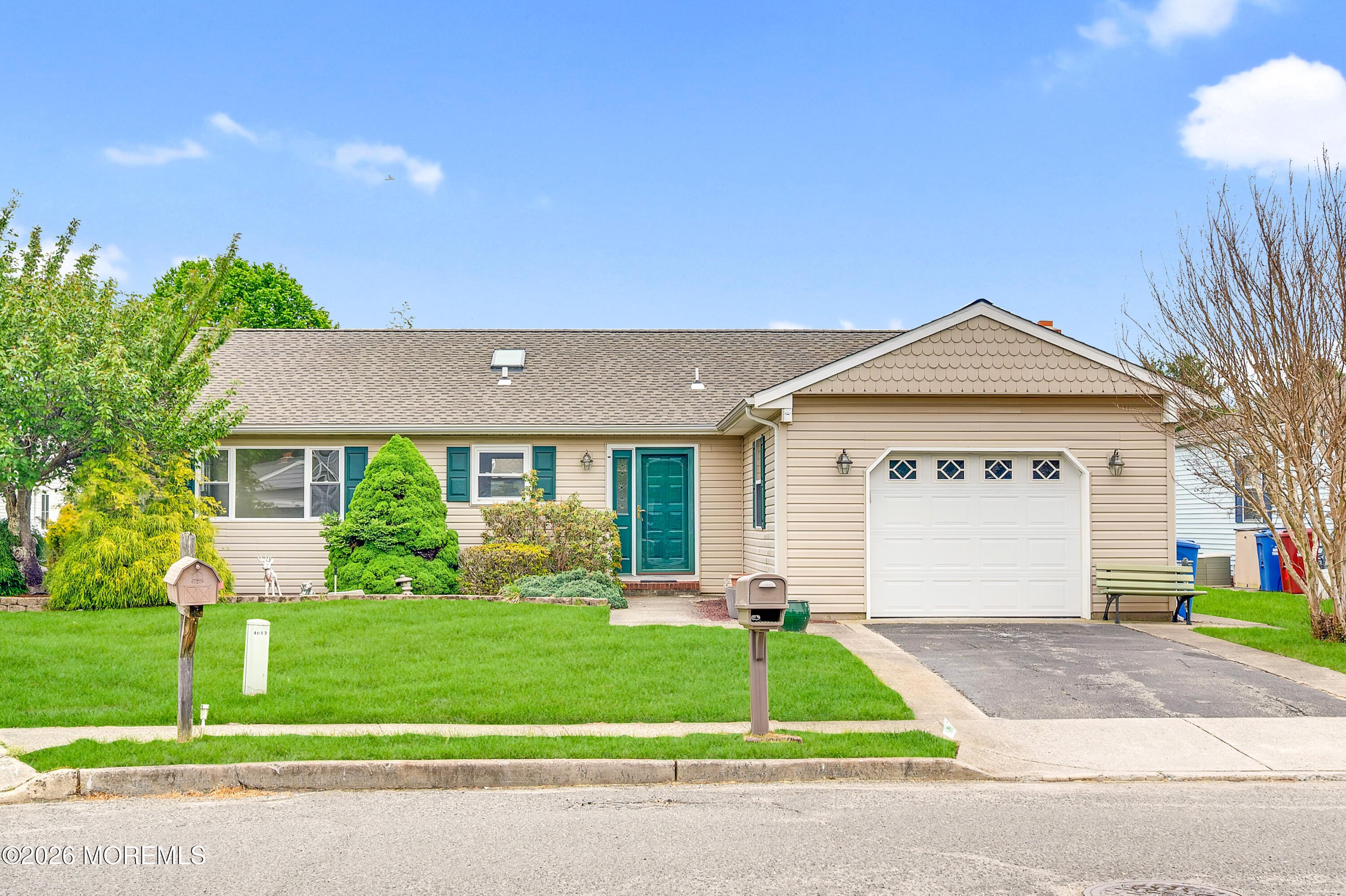 27 Tropicana Court Toms River NJ 08757