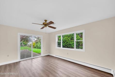 27 Tropicana Court Toms River NJ 08757