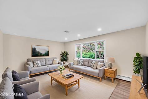 27 Tropicana Court Toms River NJ 08757