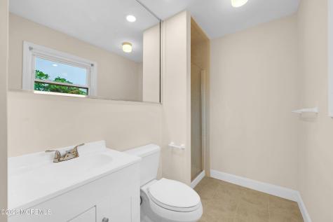 27 Tropicana Court Toms River NJ 08757