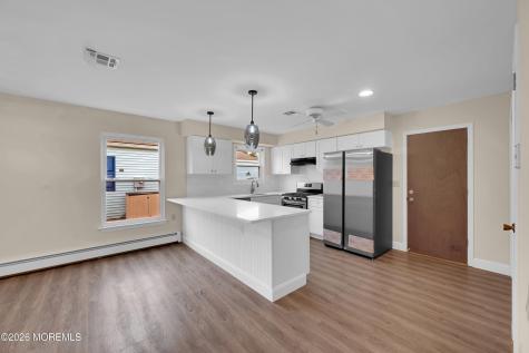 27 Tropicana Court Toms River NJ 08757