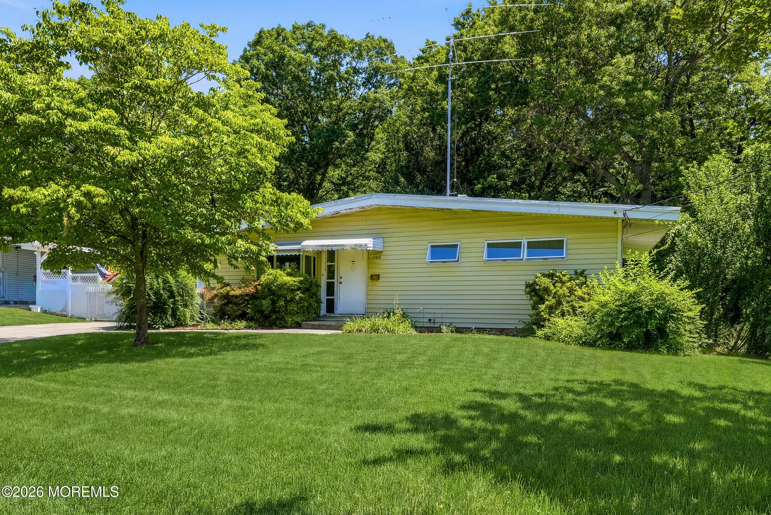 190 Parkview Terrace N Middletown NJ 07738