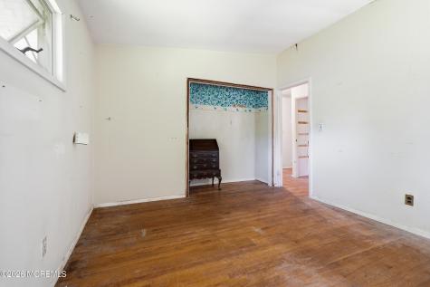190 Parkview Terrace N Middletown NJ 07738