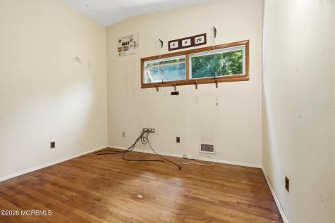 190 Parkview Terrace N Middletown NJ 07738