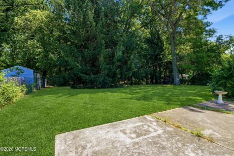 190 Parkview Terrace N Middletown NJ 07738
