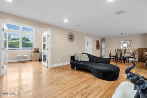 14 Dolan Avenue Aberdeen NJ 07747