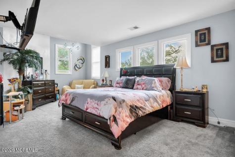 14 Dolan Avenue Aberdeen NJ 07747