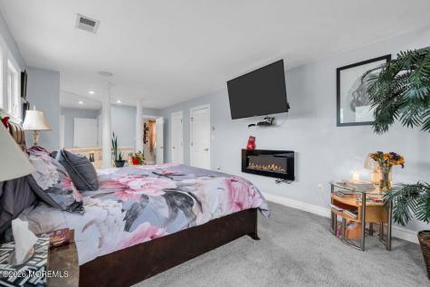 14 Dolan Avenue Aberdeen NJ 07747