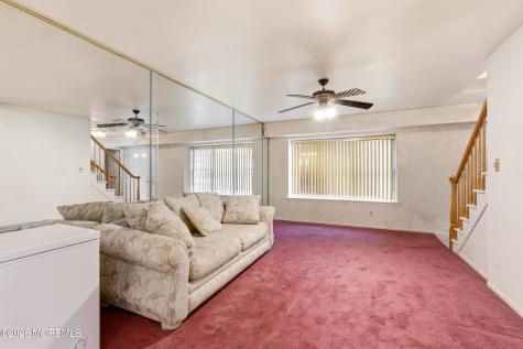 9 Snowdrift Lane Howell NJ 07731