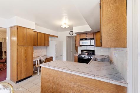 9 Snowdrift Lane Howell NJ 07731