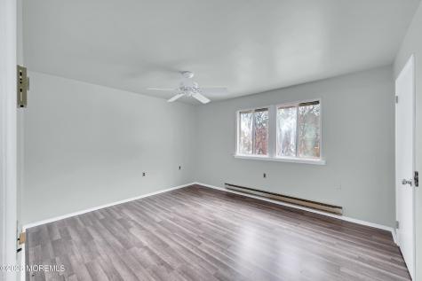 8B Flintlock Lane Whiting NJ 08759