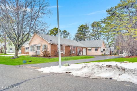 8B Flintlock Lane Whiting NJ 08759
