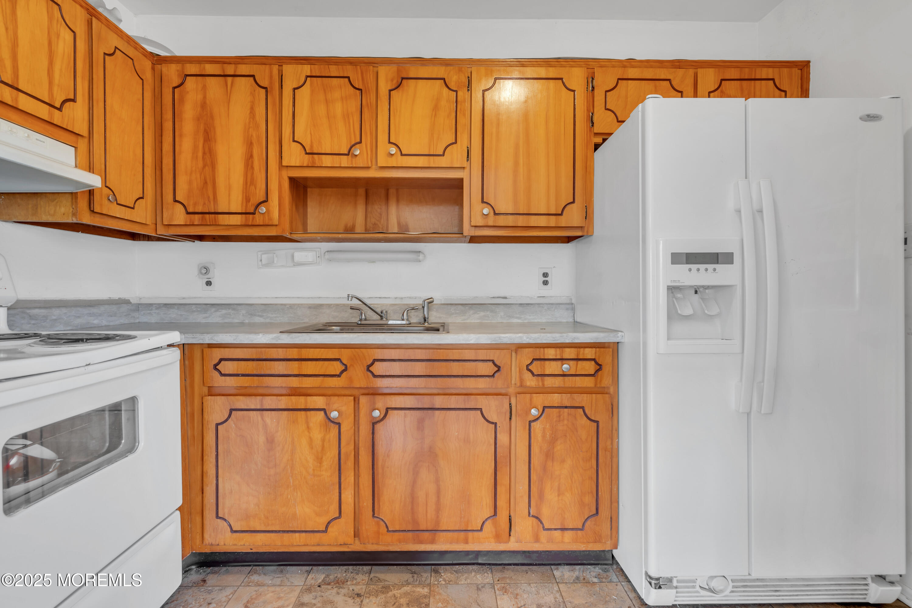 14 Nebraska Drive Whiting NJ 08759