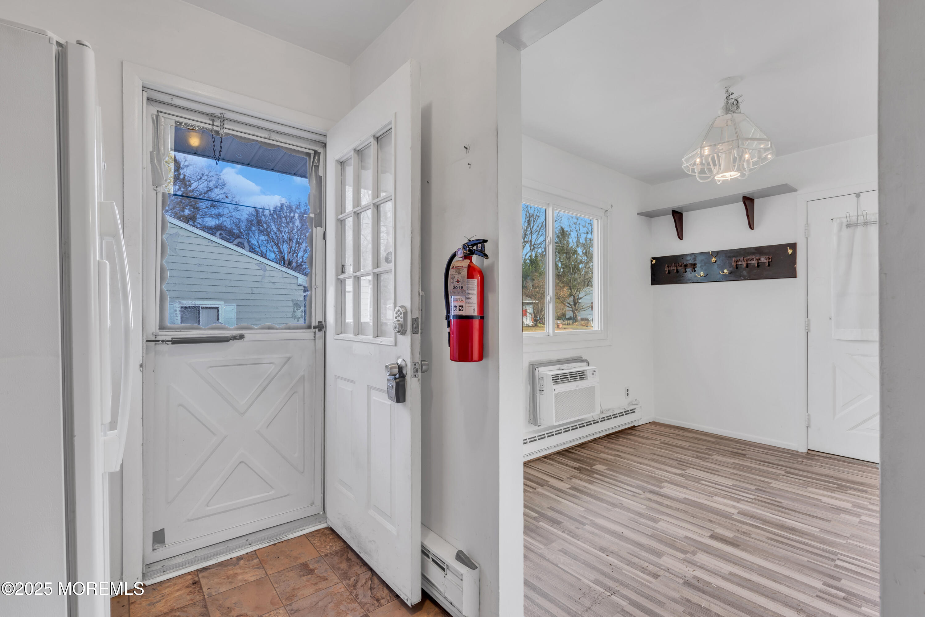 14 Nebraska Drive Whiting NJ 08759