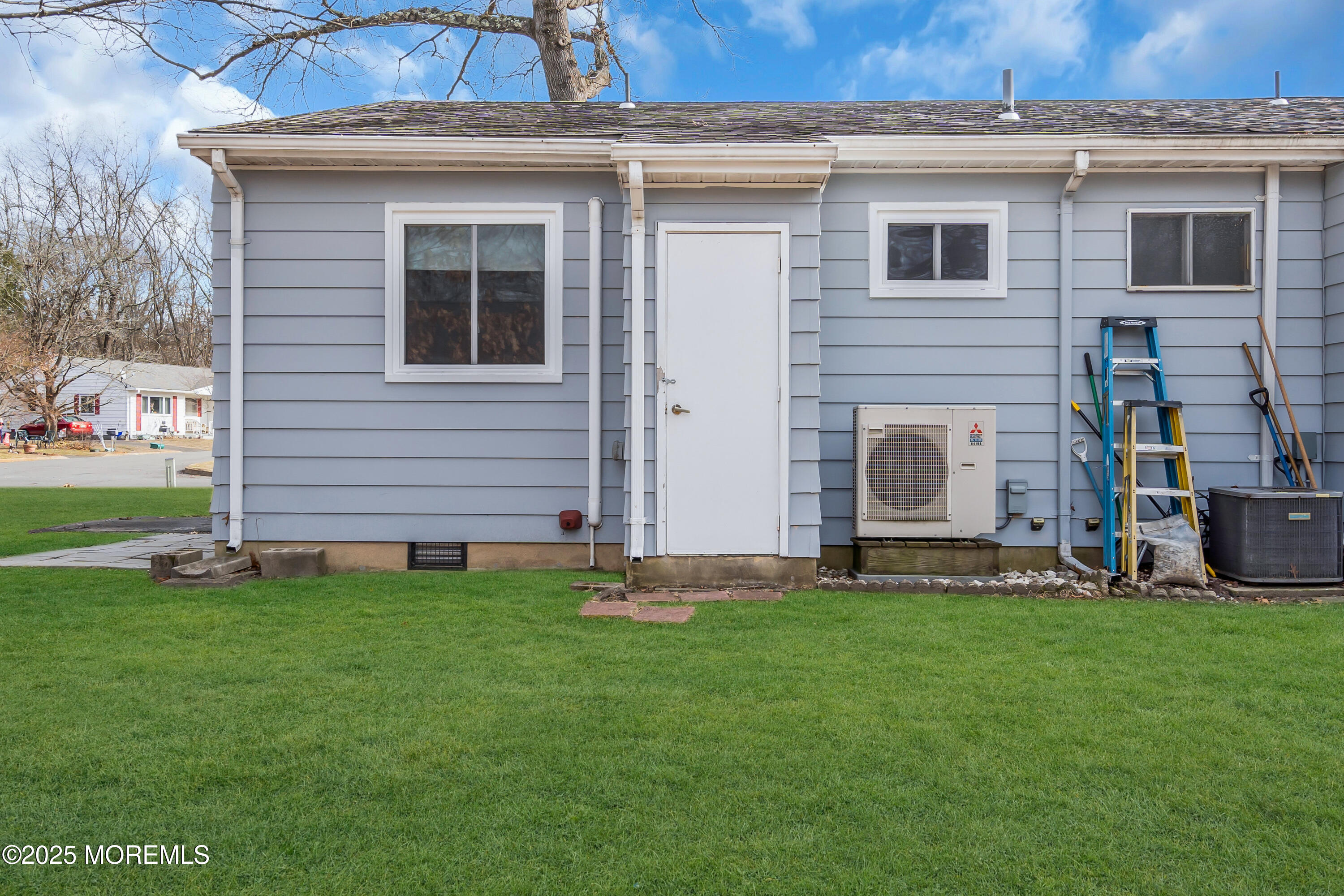 14 Nebraska Drive Whiting NJ 08759